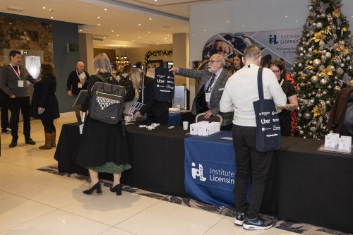 251128-1-Convention-111
